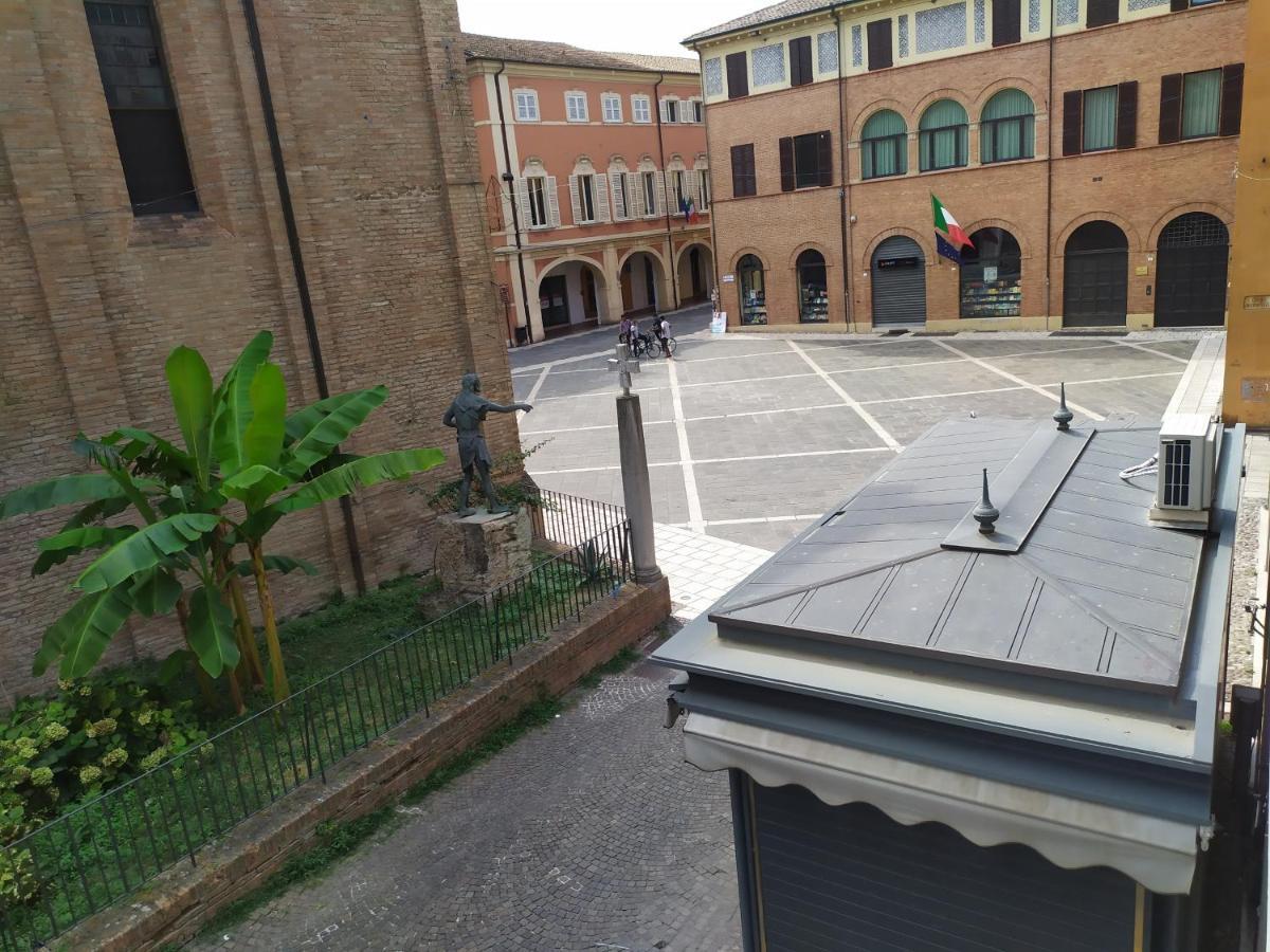 Il Duomo Bed and Breakfast Τσεζένα Εξωτερικό φωτογραφία